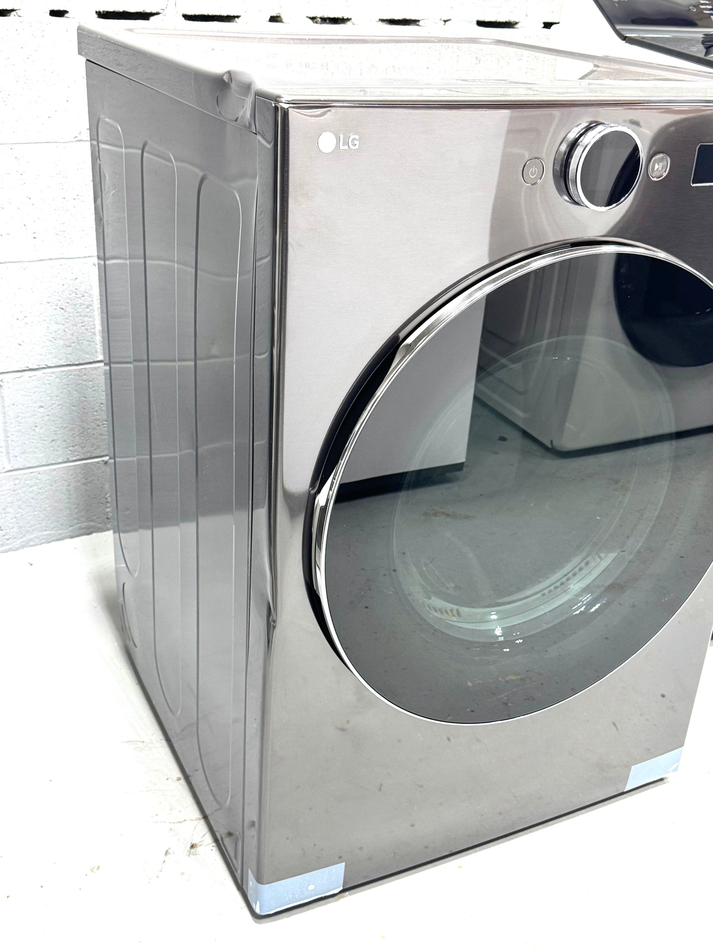 LG Electric Dryer DLEX6700B